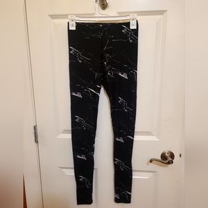 Marble black leggings